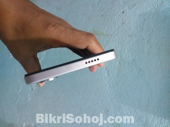 Vivo Y04- 4+4/64Gb Full Fresh